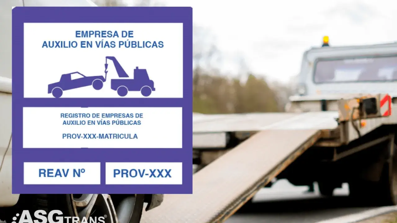 Placa de empresa de auxilio en vías públicas, con logo REAV y número de provincia.