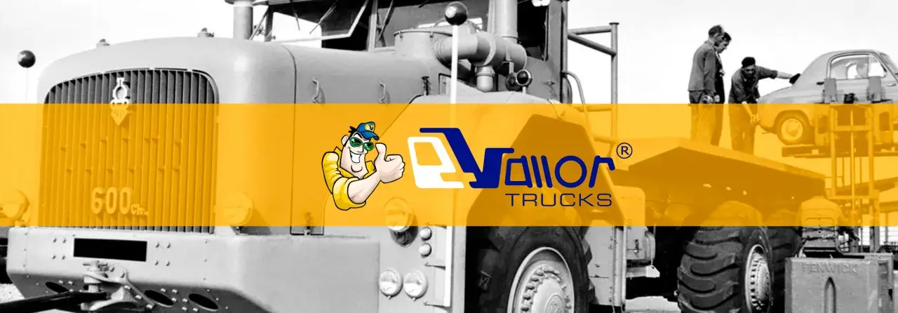 El imponente Berliet T100, un gigante de la carretera, se muestra en esta imagen.
