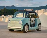 Fiat Topolino, uno de esos coches que no necesitan carnet de conducir, ideal para paseos veraniegos.