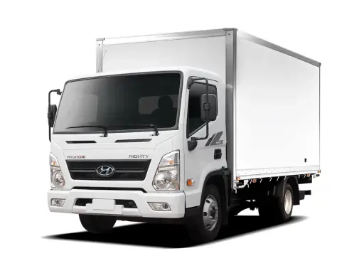Camión Hyundai Mighty blanco, listo para obtener su permiso de circulación y empezar a transportar.