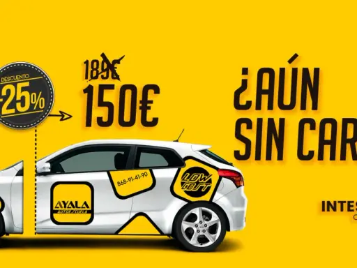 Coche blanco con publicidad de autoescuela. Oferta de curso intensivo por 150€, ¡consigue tu carnet en 8 días!