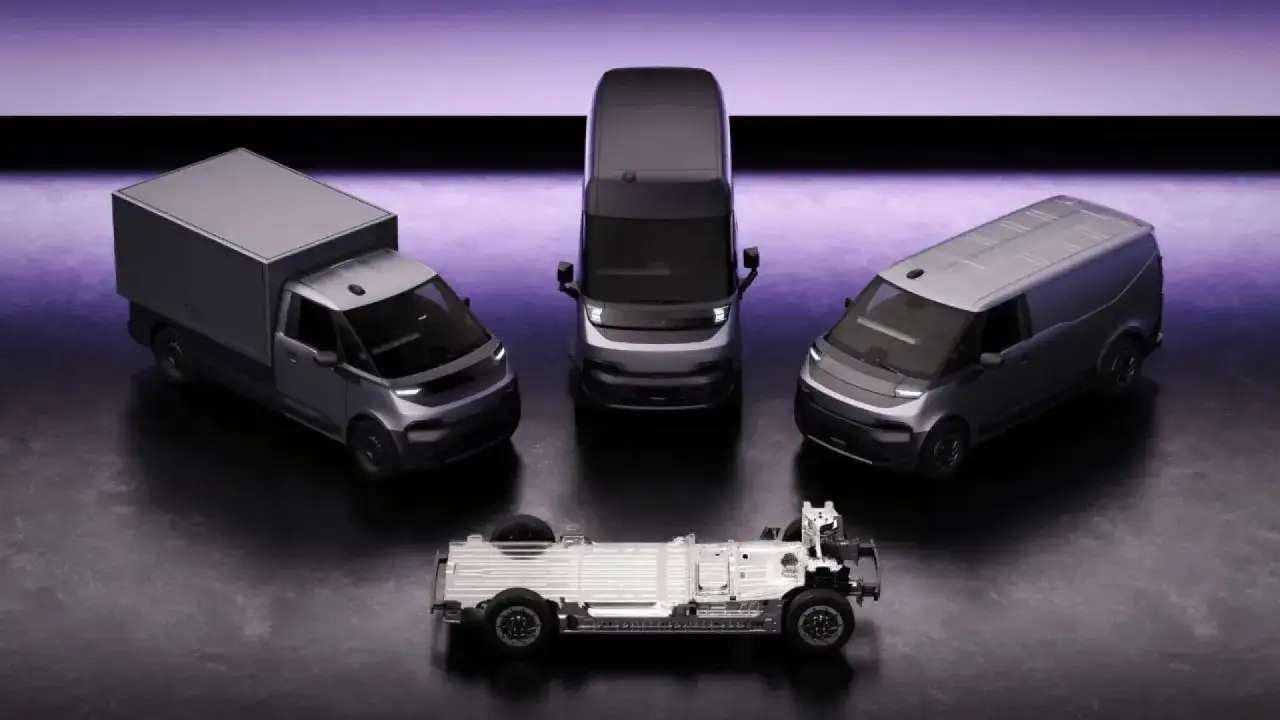 Tres modelos de volvo furgoneta y su chasis.